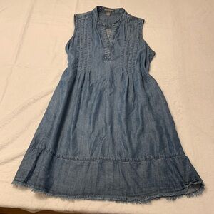 Chelsea and Theodore Denim Chambray Pintuck Sleeveless Dress - Size Medium